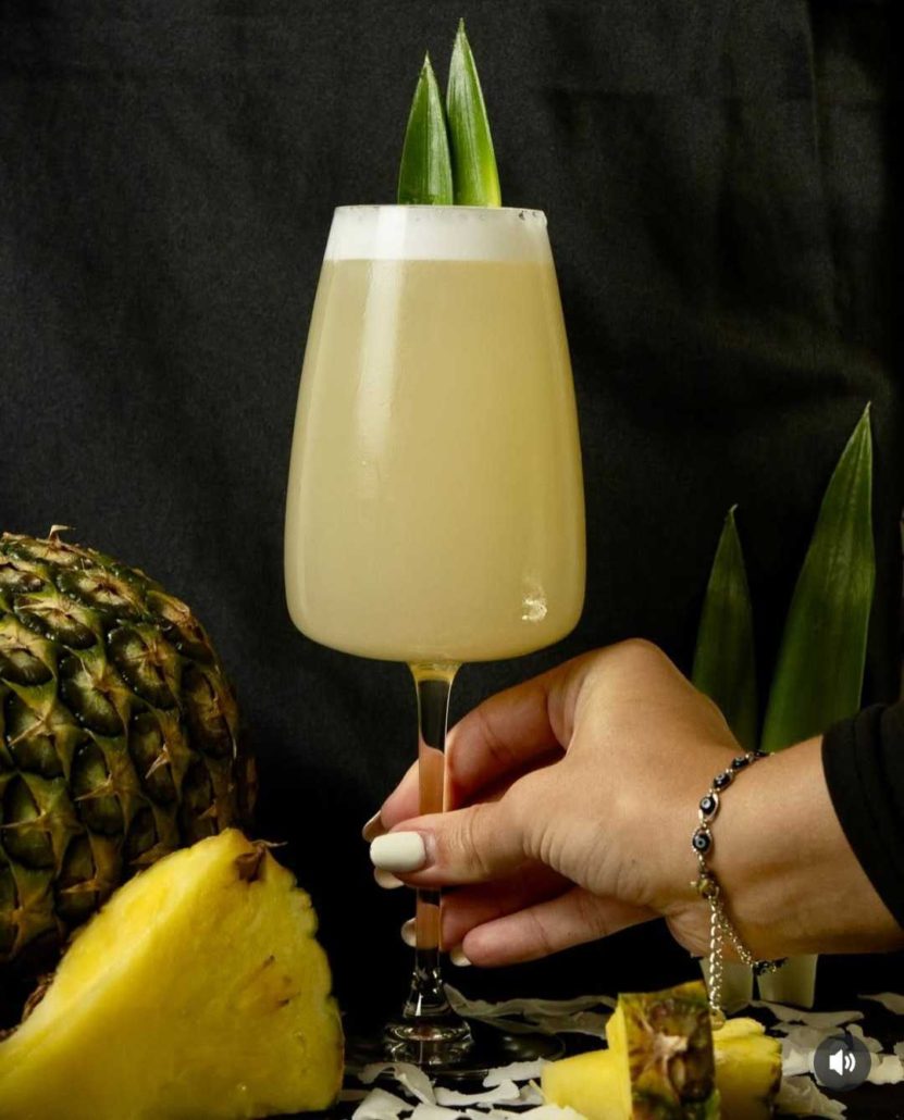 Smooth colada 0,0% , Tchin Tchin twist af Pina colada Smooth colada 0,0% , Tchin Tchin twist af Pina colada